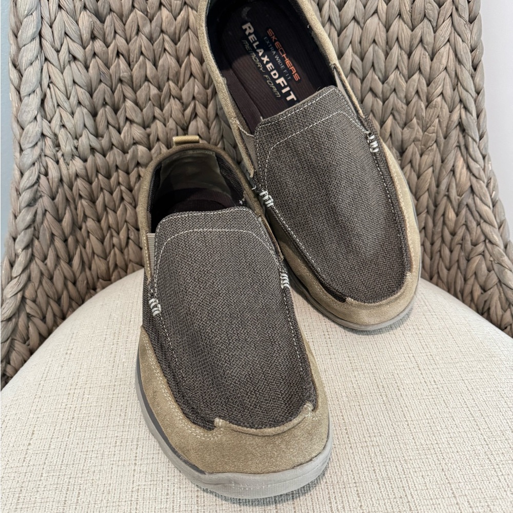 🤎Skechers Men's Relaxed Fit Slip-On Shoes - Brown EUC